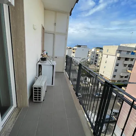 La Casa Di Emira Apartment *