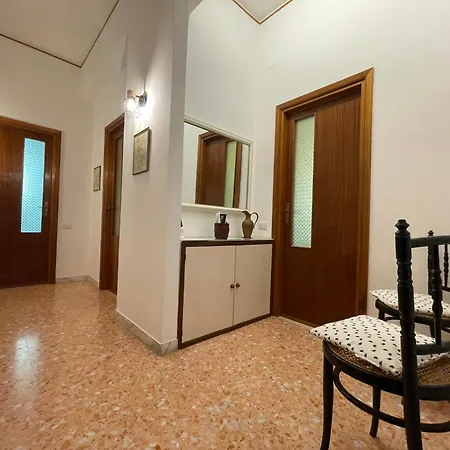 Apartment La Casa Di Emira Lecce